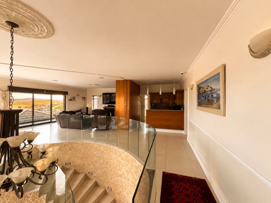6 Bedroom Property for Sale in Monte Christo Western Cape